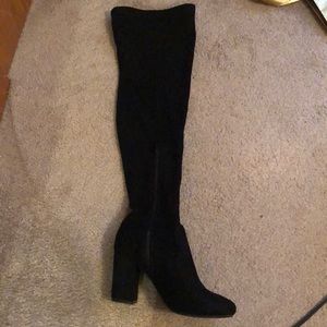 Thigh-High Carlos Santana black boot